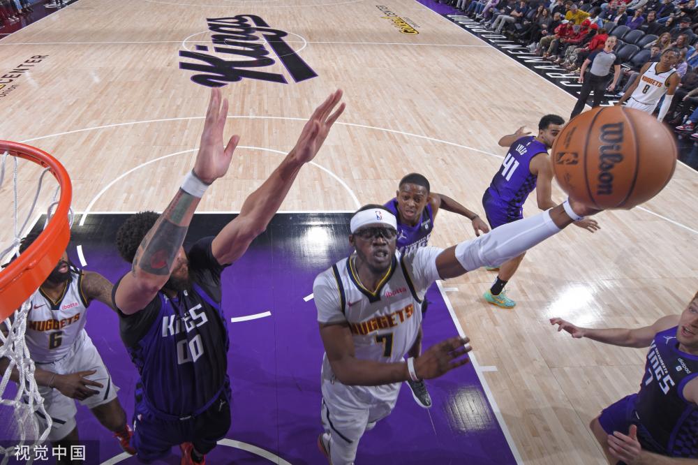 足球——欧冠：拜仁慕尼黑晋级八.