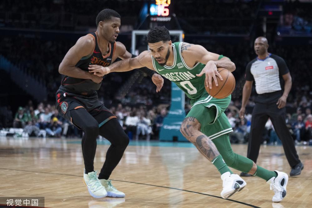 教练组在临 教练组在临